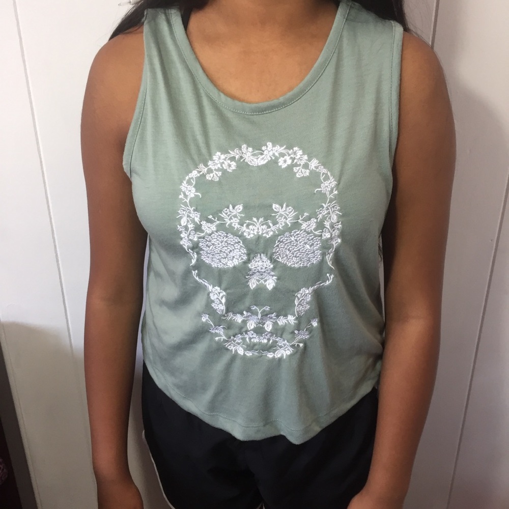 Army green tank